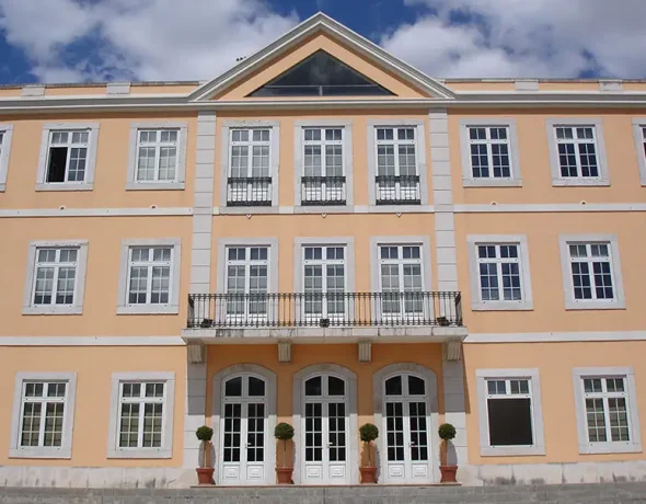 Spaces for rent: tranquillity and concentration in the heart of Lisbon. 