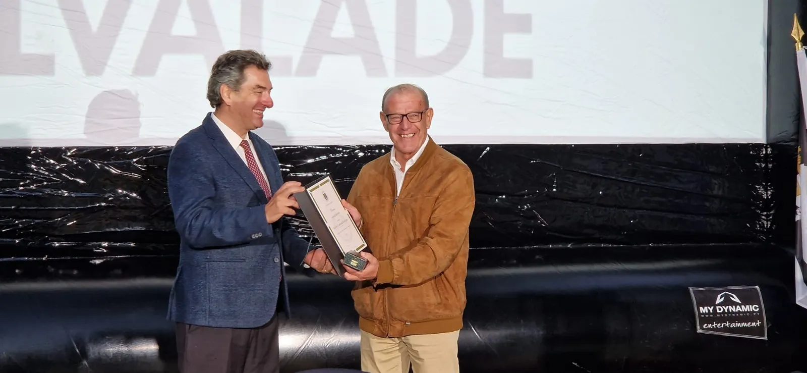 Professor Carmona Rodrigues homenageado com a Medalha de Honra da Freguesia de Alvalade