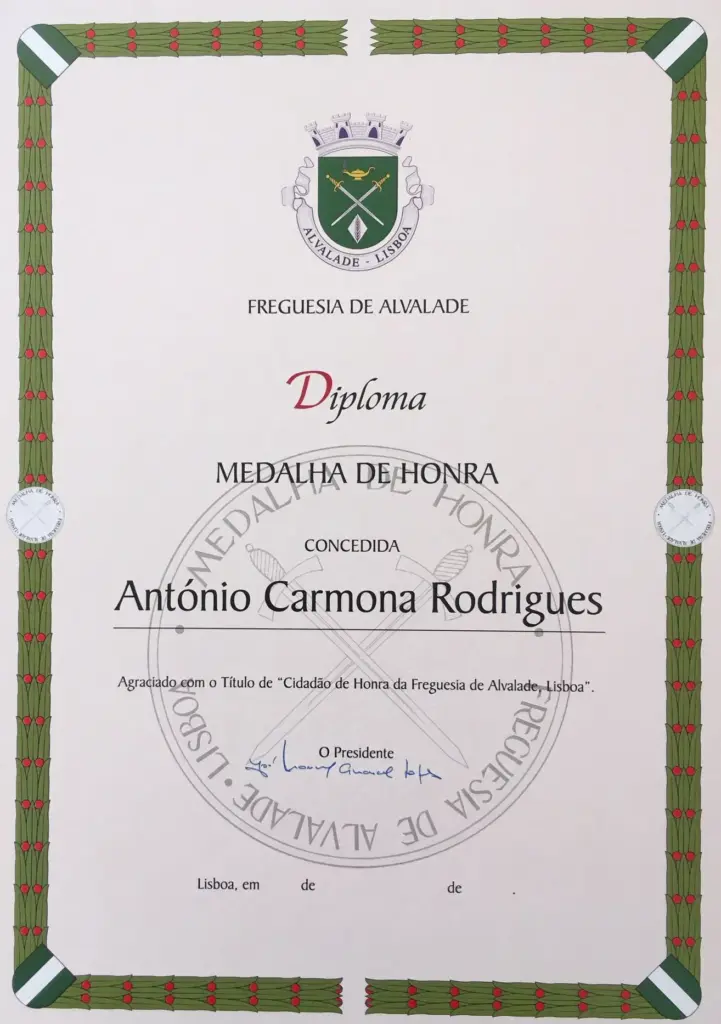 Professor Carmona Rodrigues homenageado com a Medalha de Honra da Freguesia de Alvalade