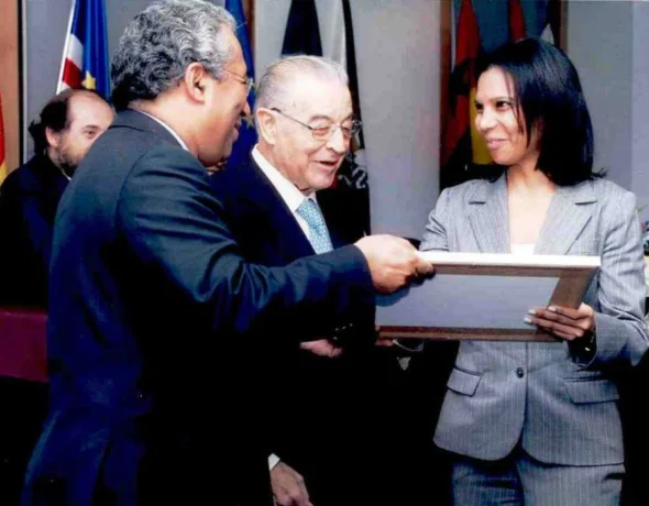 A apoiar jovens estudantes PALOP desde 1990