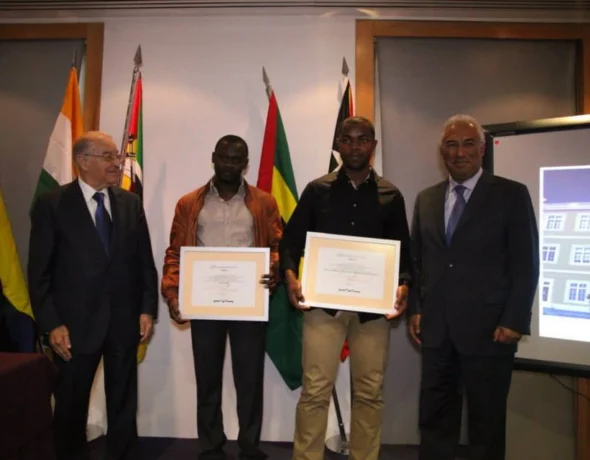 A apoiar jovens estudantes PALOP desde 1990