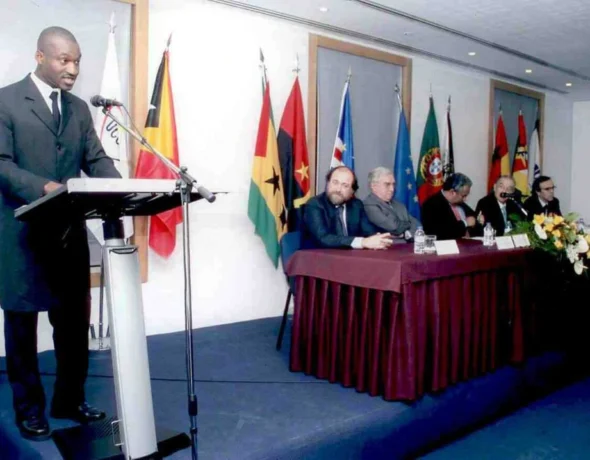 A apoiar jovens estudantes PALOP desde 1990